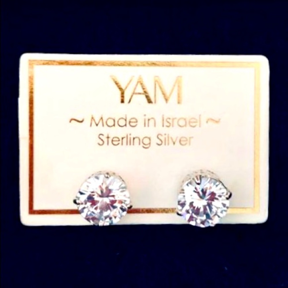 Sterling 2.5 carat white sapphire